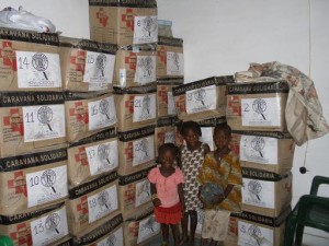 El material escolar donado llega a su destino en África