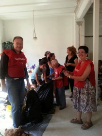 Nueva Acrópolis Valencia en colaboración con varias ONG recoge ropa para Burkina Faso