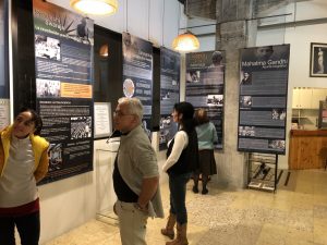 Micro-exposición: Gandhi y la filosofía de la paz