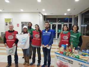 El voluntariado de Nueva Acrópolis Granada colabora con el Banco de Alimentos