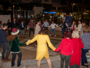 Día Mundial de la Filosofía en la Rambla danzas del mundo