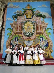 Danza de Lo Drac Alat en homenaje a la Virgen de Valencia