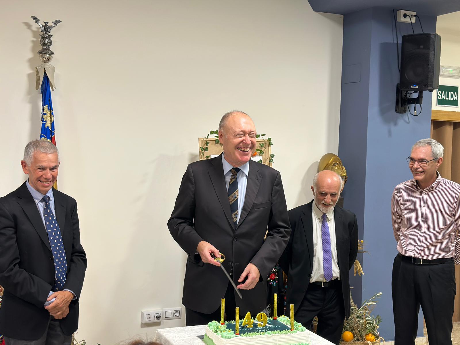 Nueva Acrópolis Valencia celebra su 49º aniversario con una velada artística y espíritu valenciano