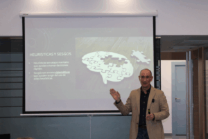 Pensar en voz baja en un mundo que grita