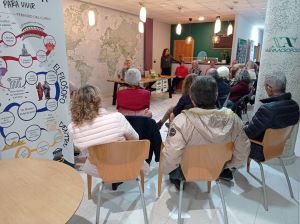 Presentación del libro Laberintos de Europa. Mito, tragedia y realidad cultural a cargo de su autora Delia Manzanero