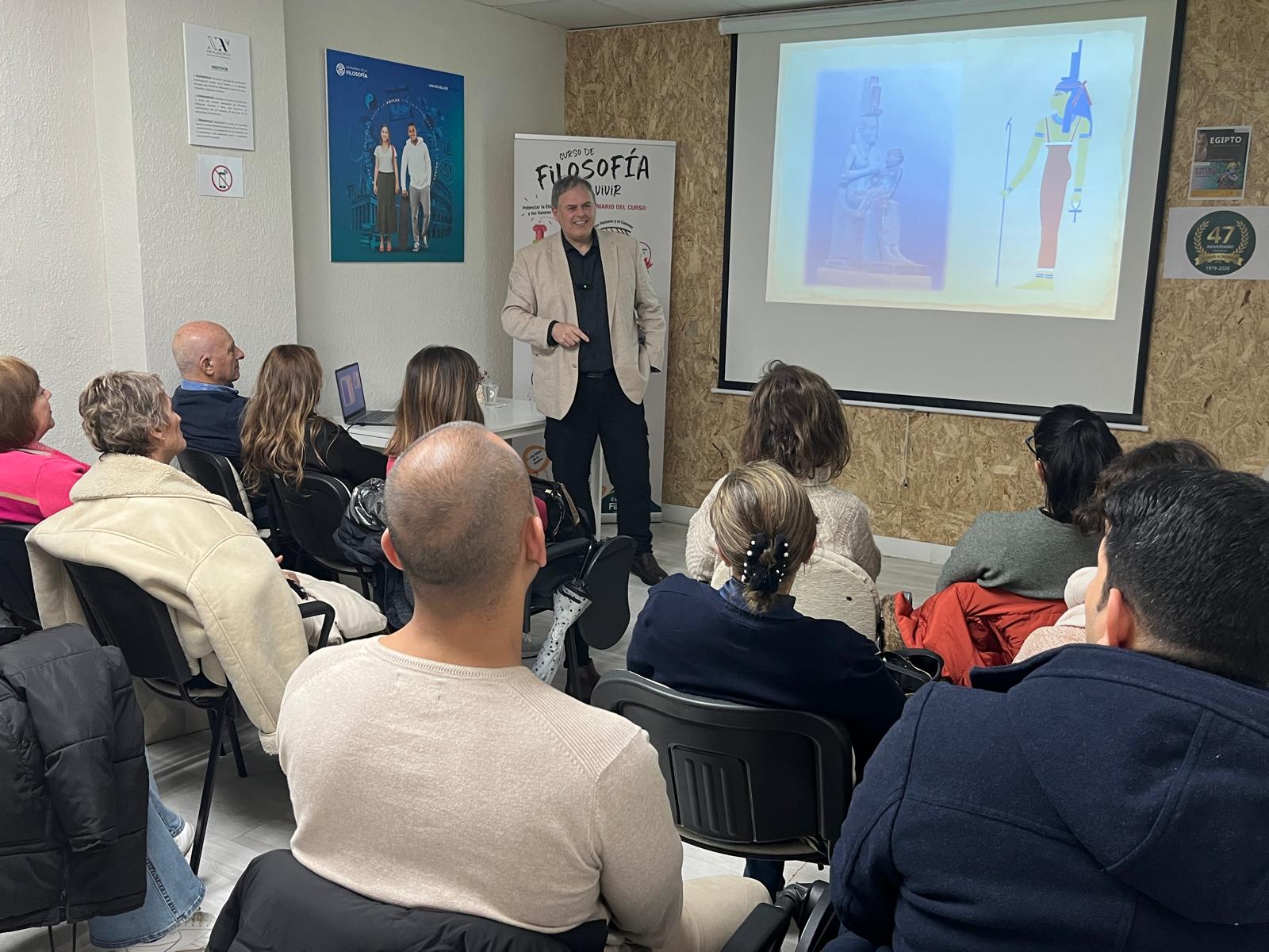 Egipto y la filosofía del más allá en el Punto de Encuentro Filosófico