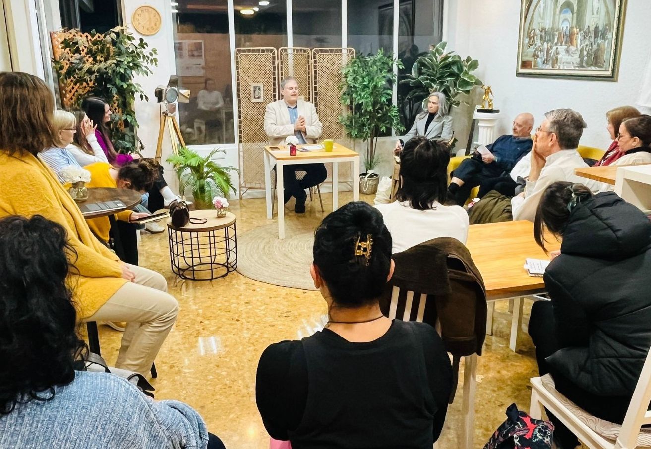 El arte de decidir en Zaragoza: Club Filosófico sobre la Bhagavad Gita