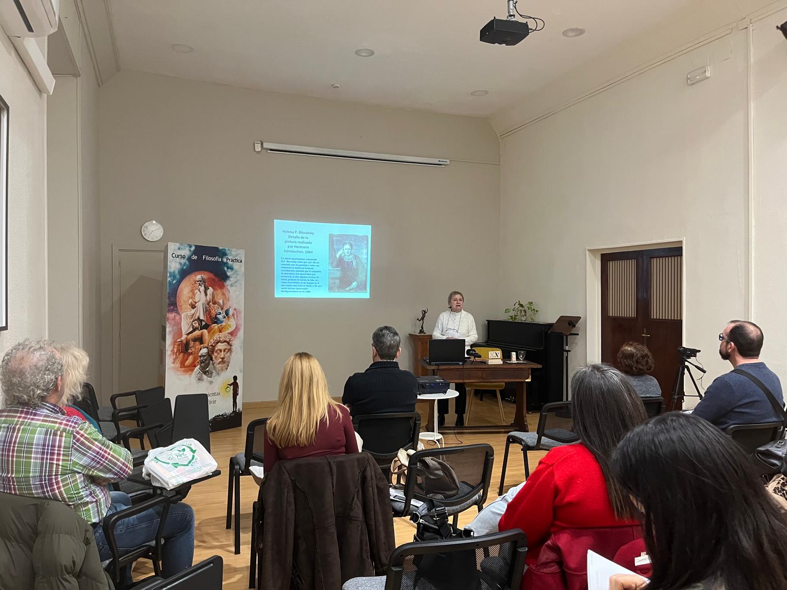 Charla: Karma y reencarnación 