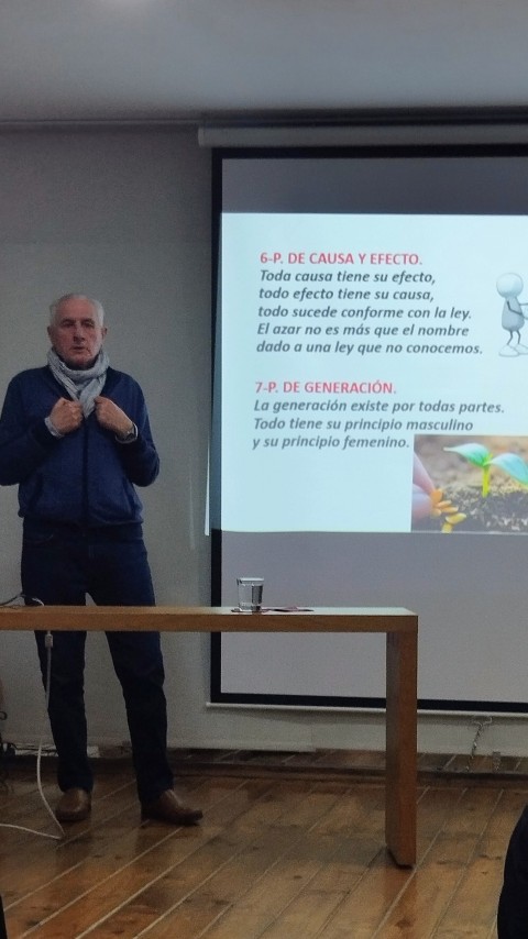 Charla en torno a «El Kybalión»